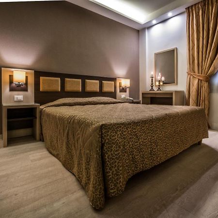 Rex Hotel Нафплион Екстериор снимка