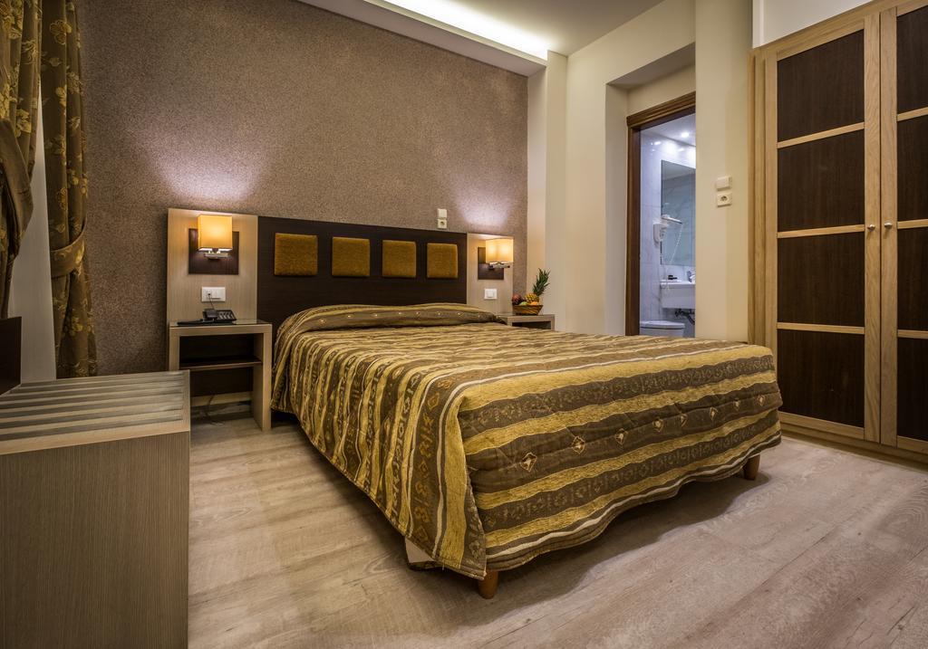 Rex Hotel Нафплион Екстериор снимка