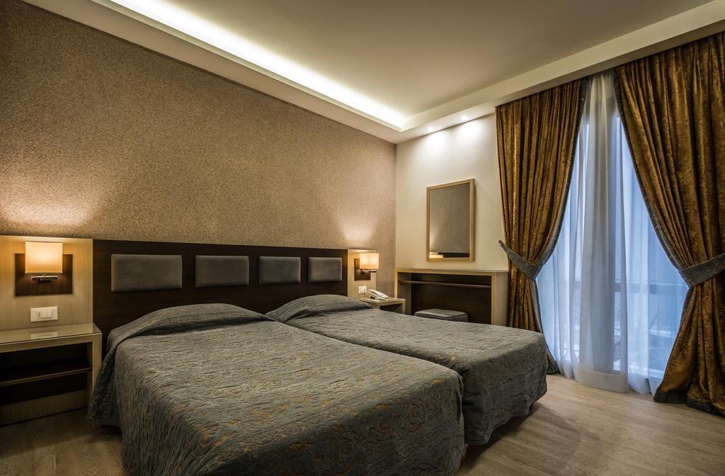 Rex Hotel Нафплион Екстериор снимка