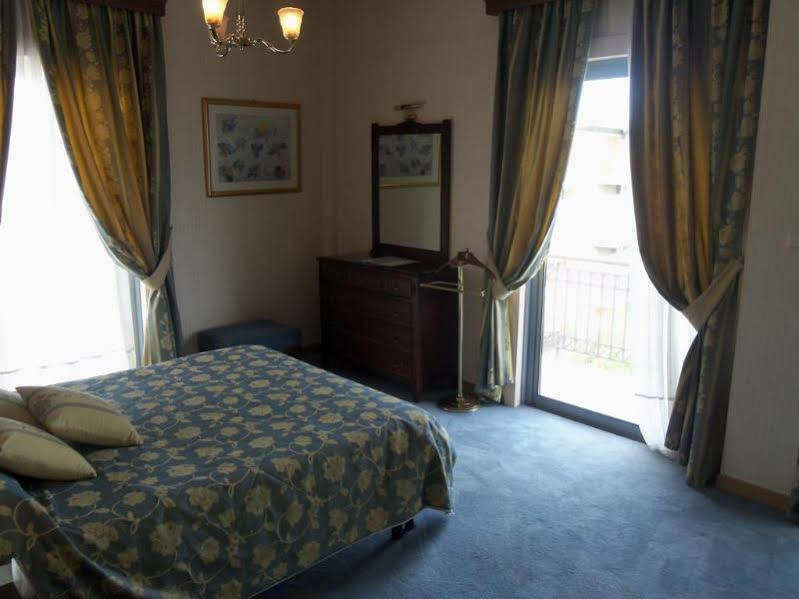 Rex Hotel Нафплион Екстериор снимка
