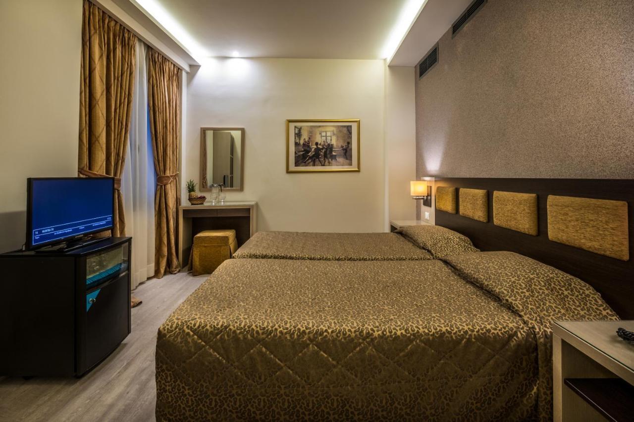 Rex Hotel Нафплион Екстериор снимка